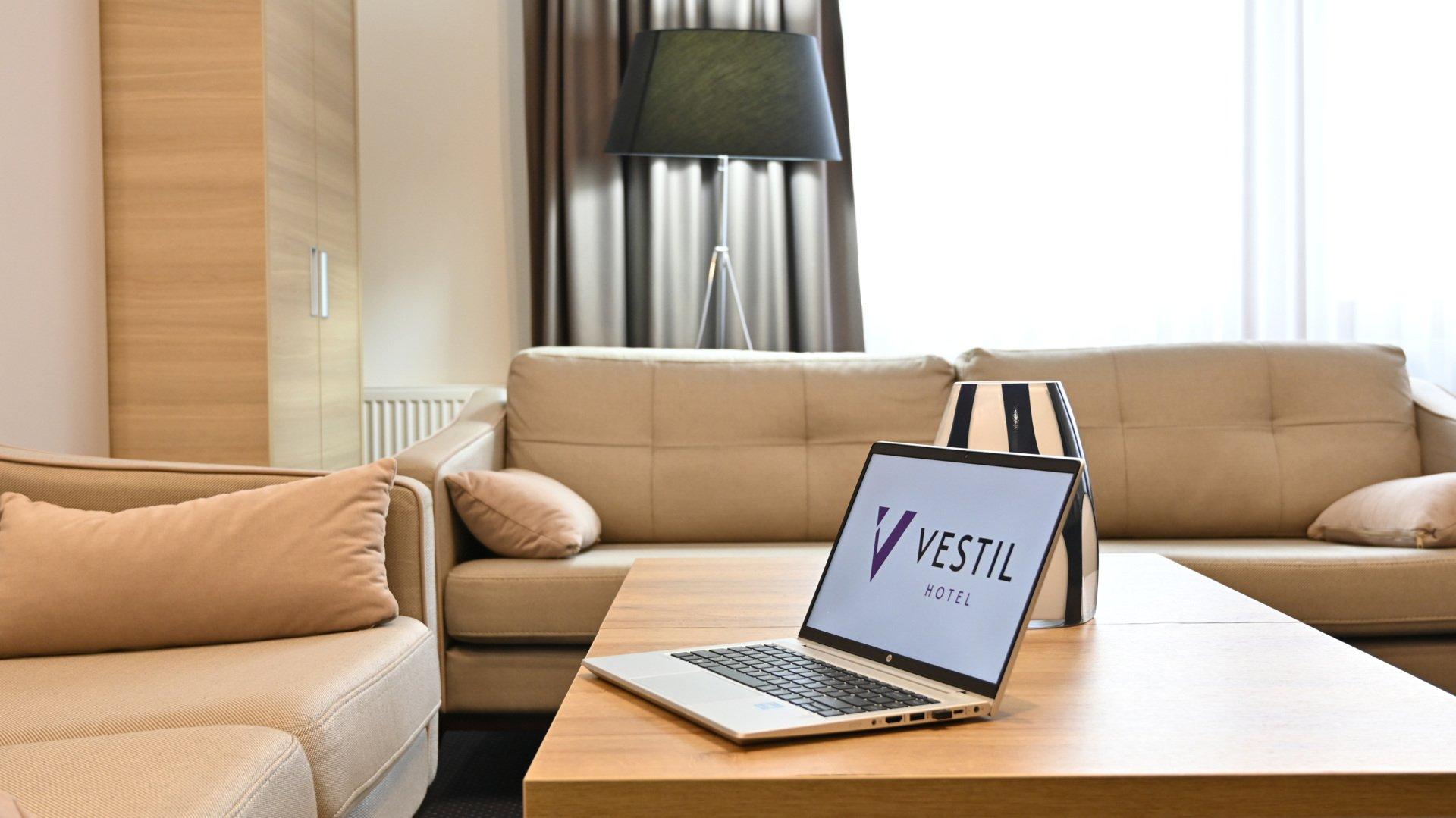 Vestil Hotel Piotrków Trybunalski Exterior photo