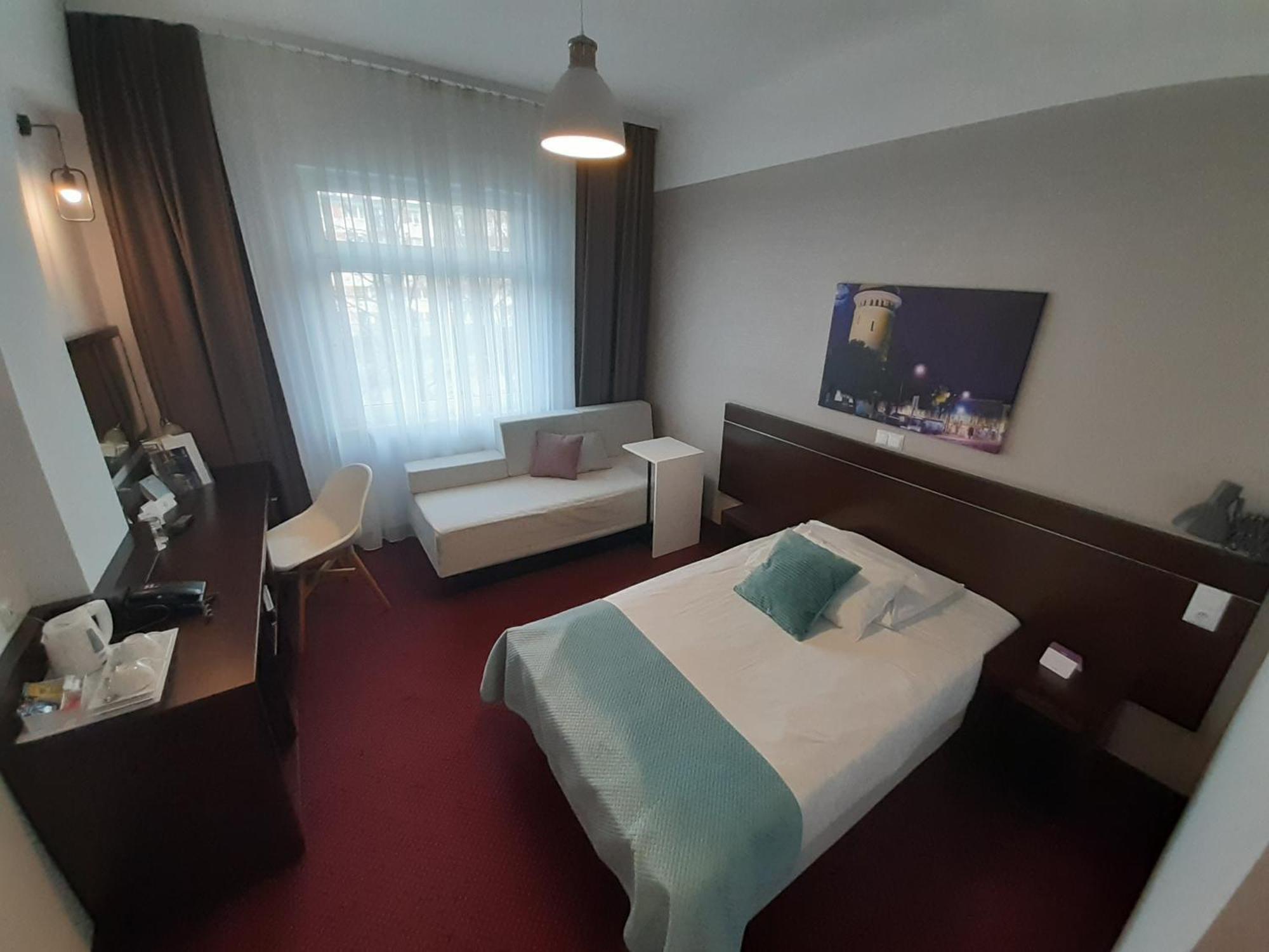 Vestil Hotel Piotrków Trybunalski Exterior photo